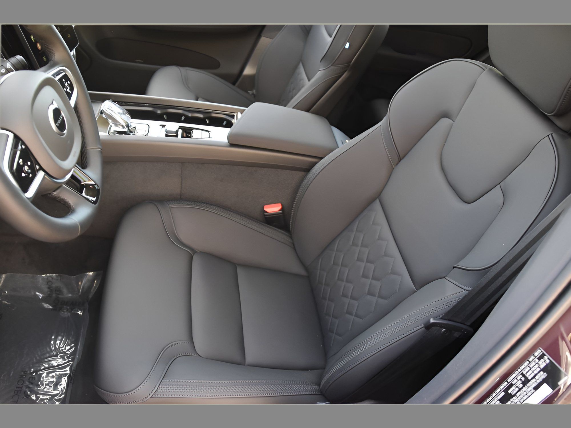 Certified 2026 Volvo XC60 B5 Plus w/ Protection Package Premier AWD/4WD image 13