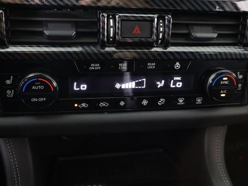 Used 2024 Nissan Pathfinder Platinum w/ Cargo Package AWD/4WD image 60