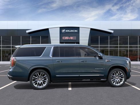 New 2026 GMC Yukon XL Denali w/ Denali Reserve Package AWD/4WD image 5