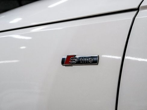 Used 2018 Audi A4 2.0T Premium w/ Convenience Package image 61