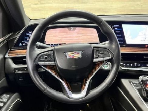 Used 2022 Cadillac Escalade ESV Premium Luxury AWD/4WD image 10