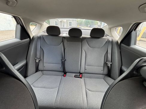 Used 2025 Kia K4 FWD image 38