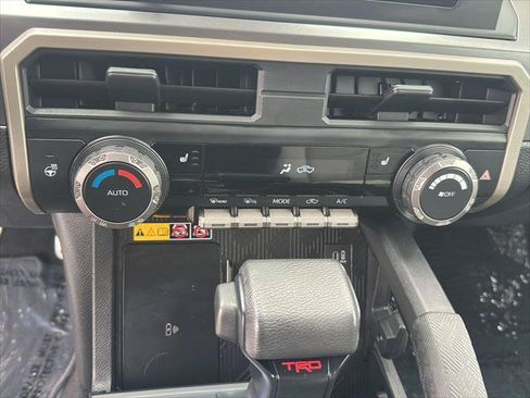Certified 2024 Toyota Tacoma TRD Sport w/ TRD Sport Upgrade Package AWD/4WD image 18