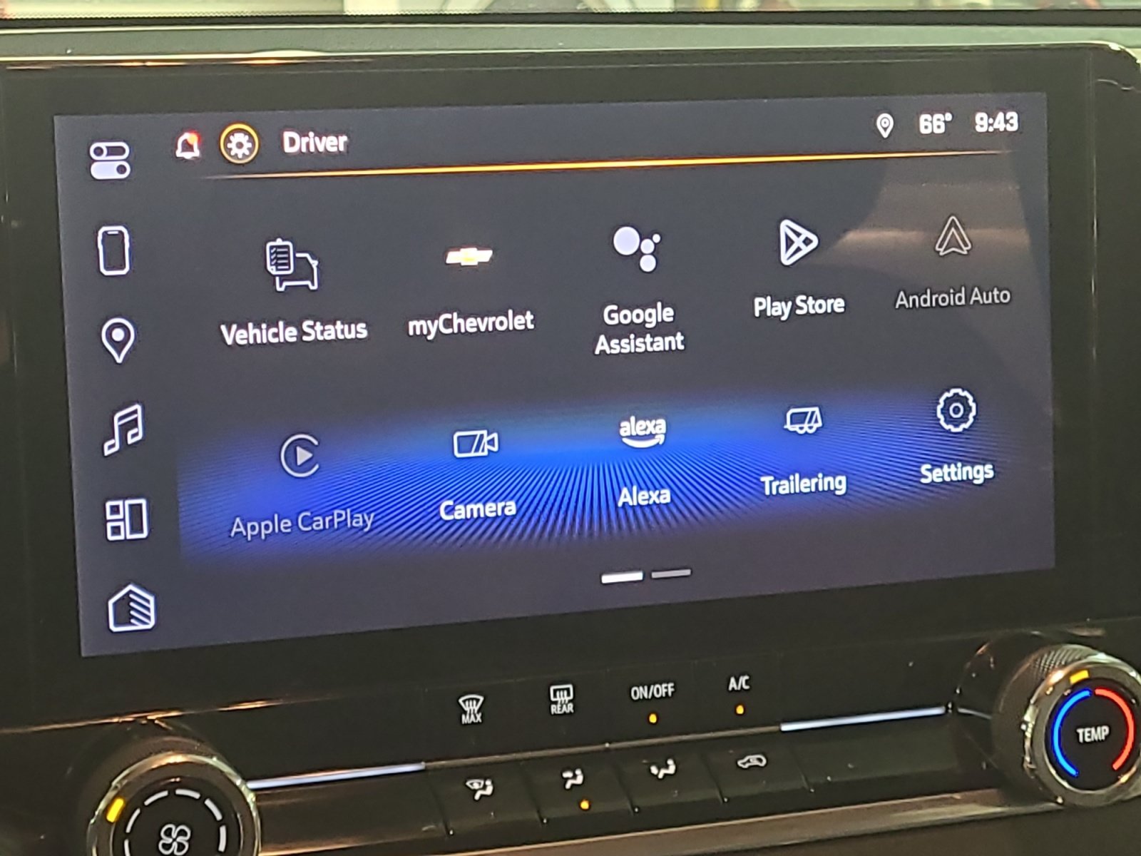 Used 2024 Chevrolet Colorado Trail Boss w/ Technology Package AWD/4WD image 12
