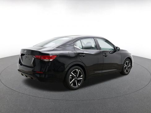 Used 2025 Nissan Sentra SV FWD image 8