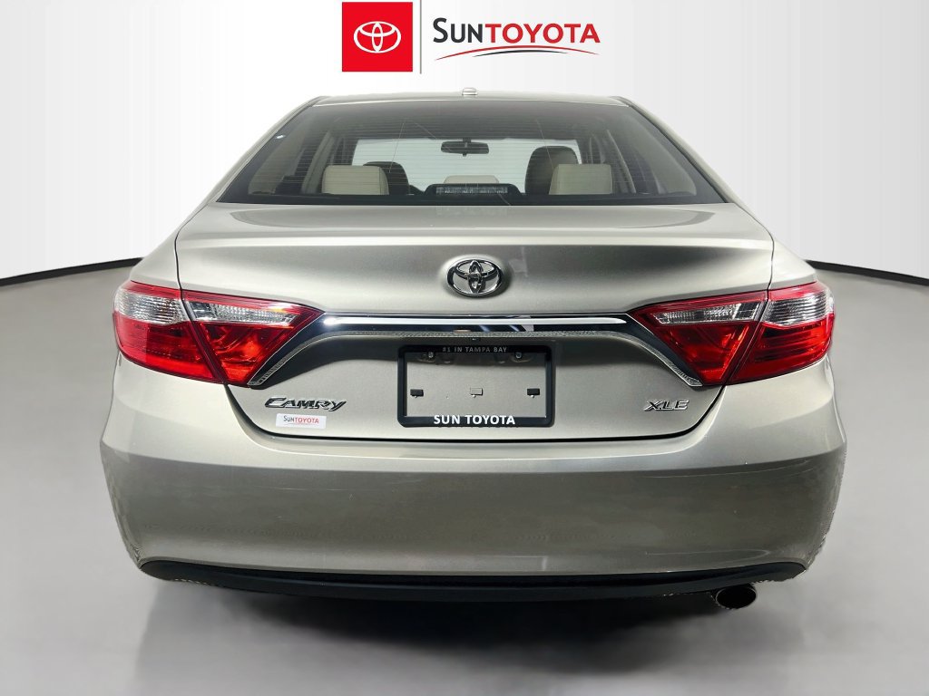 Used 2017 Toyota Camry XLE FWD image 5