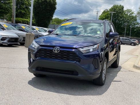 Used 2024 Toyota RAV4 XLE FWD image 3