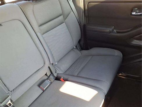 Used 2022 Nissan Frontier SV w/ Technology Package image 20