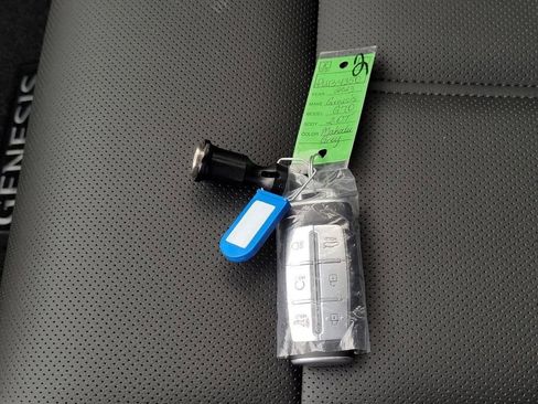 New 2023 Genesis G70 2.0T image 20