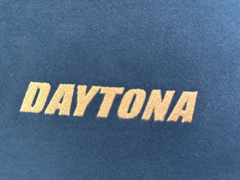 Used 2017 Dodge Charger R/T image 25