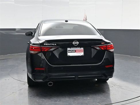 Used 2025 Nissan Sentra SR w/ SR Premium Package image 4
