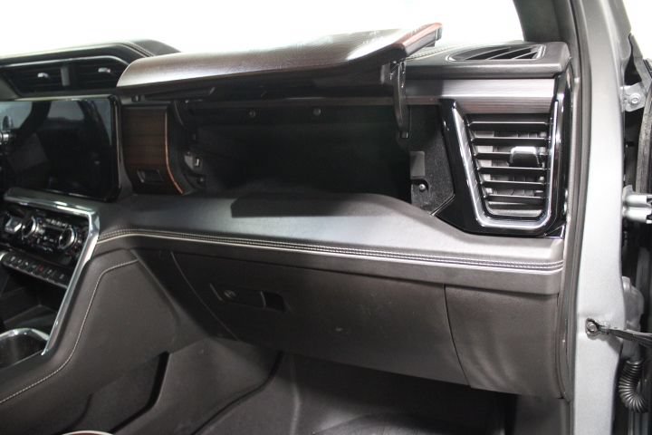 Used 2024 GMC Sierra 2500 Denali Ultimate AWD/4WD image 28