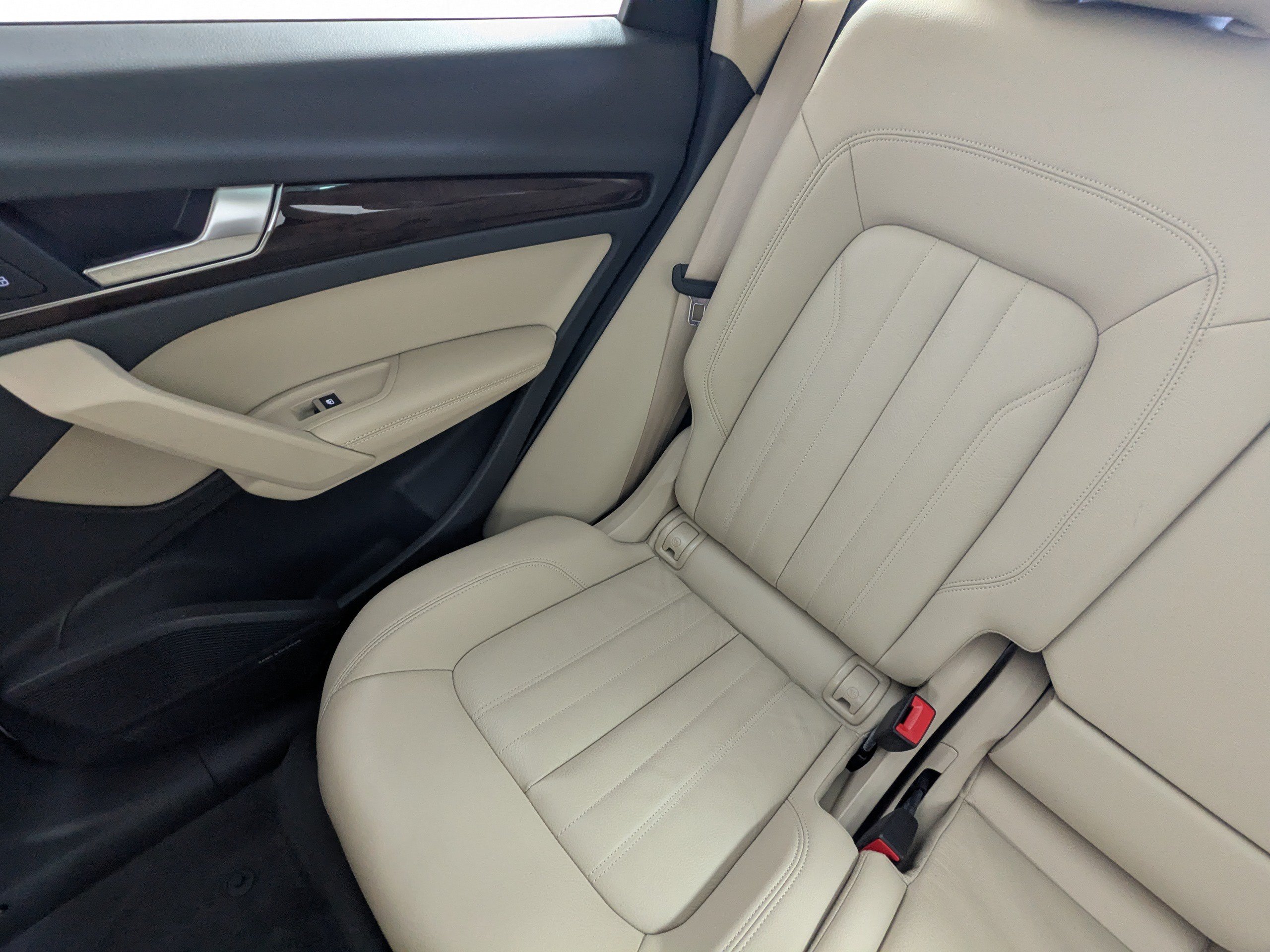 Used 2019 Audi Q5 2.0T Premium Plus w/ Premium Plus Package AWD/4WD image 25