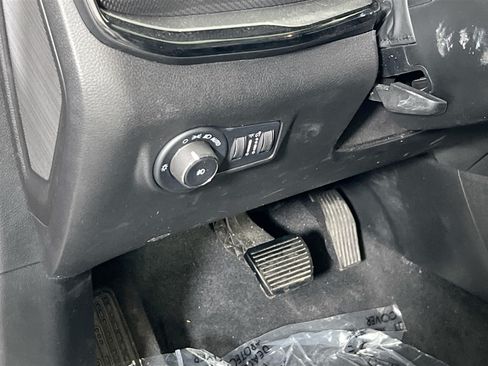 Used 2022 Jeep Compass Trailhawk AWD/4WD image 10