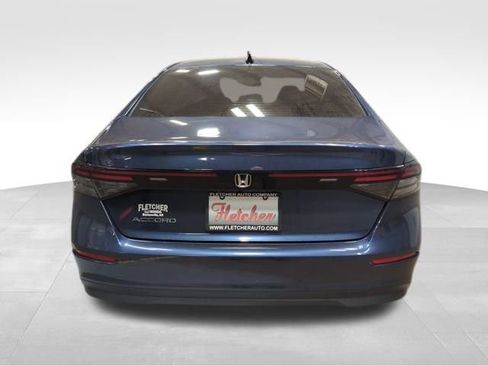 New 2025 Honda Accord SE image 5