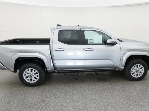 New 2026 Toyota Tacoma SR5 AWD/4WD image 14