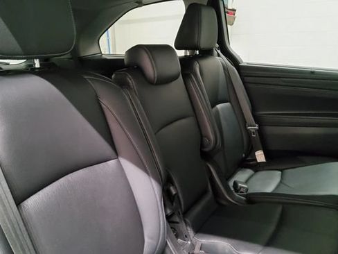 Used 2023 Honda Odyssey Touring image 18