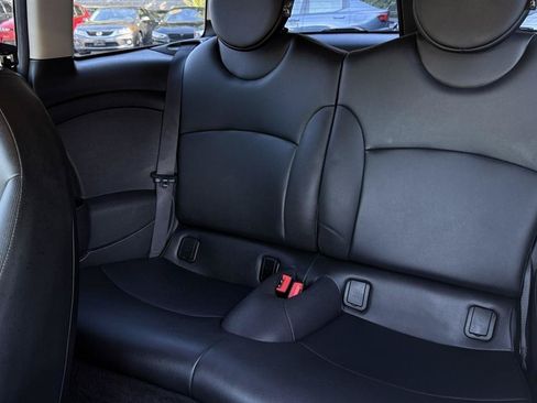 Used 2014 MINI Cooper Clubman FWD image 29
