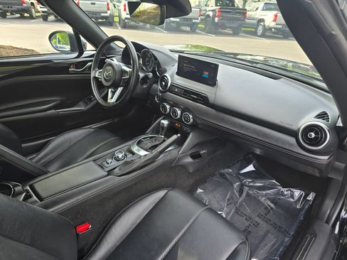 Used 2025 MAZDA MX-5 Miata RF Grand Touring RWD image 12