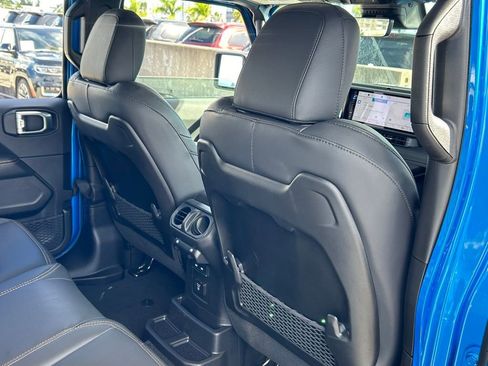 New 2024 Jeep Wrangler Sahara w/ Technology Group image 31