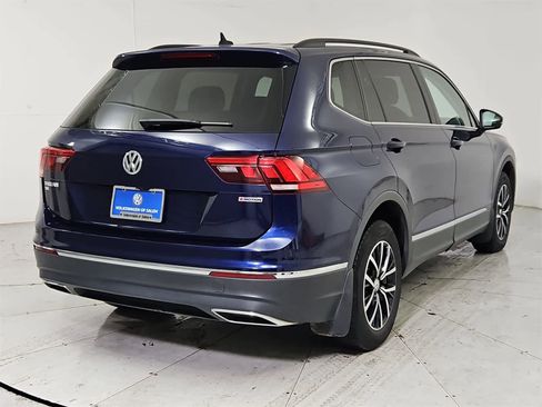 Used 2021 Volkswagen Tiguan SE image 6