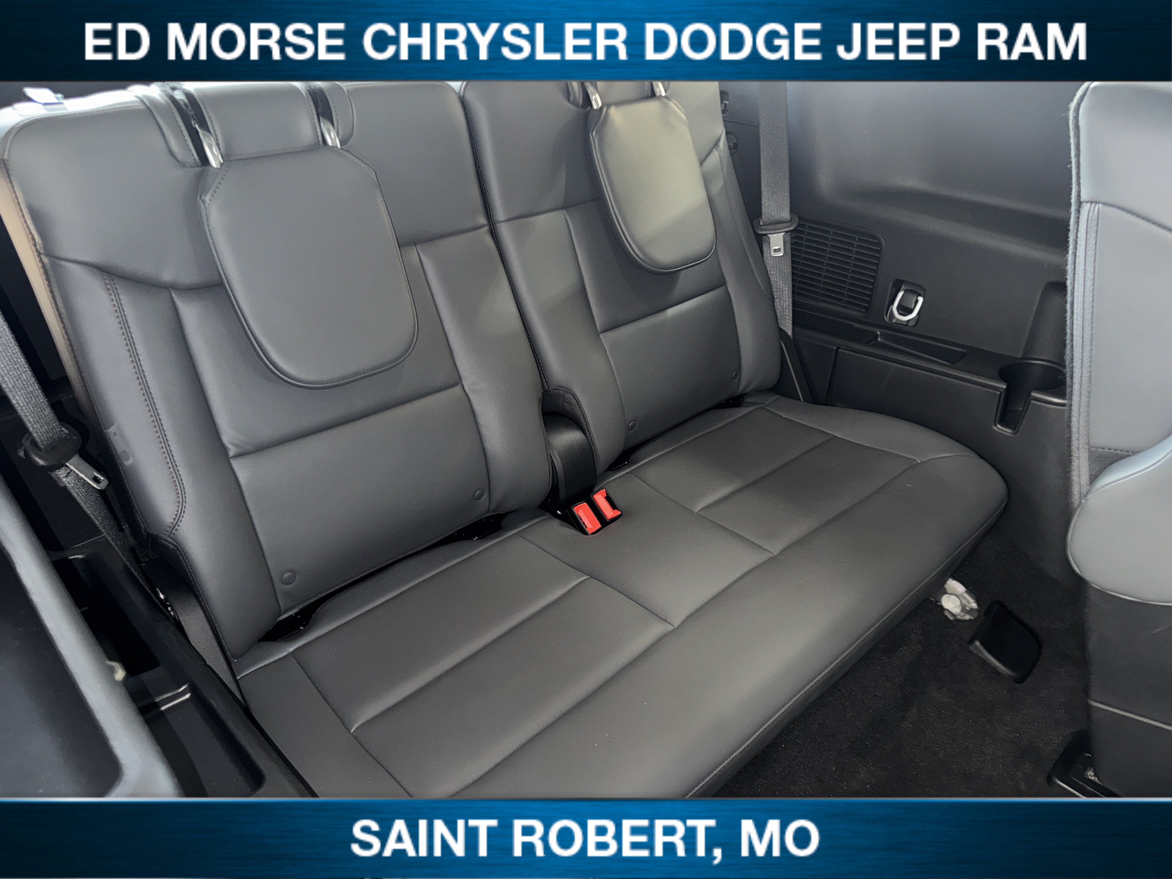 Used 2025 Ford Explorer Active w/ Active Comfort Package AWD/4WD image 23