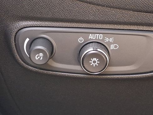 Certified 2023 Chevrolet Equinox LT AWD/4WD image 23