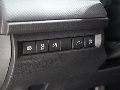 Used 2025 Toyota Camry SE image 20