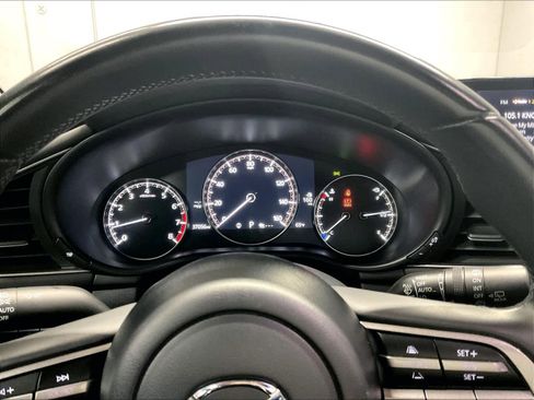 Used 2020 MAZDA MAZDA3 Hatchback image 21