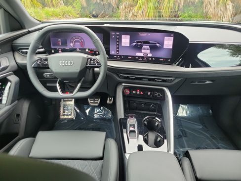 New 2026 Audi SQ5 Premium Plus AWD/4WD image 13