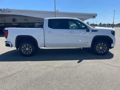 Used 2025 GMC Sierra 1500 AT4 AWD/4WD image 4