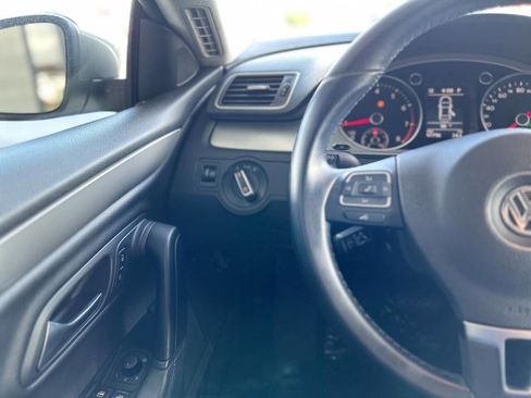 Used 2012 Volkswagen CC Sport FWD image 60