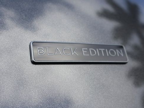 New 2025 Bentley Bentayga image 12