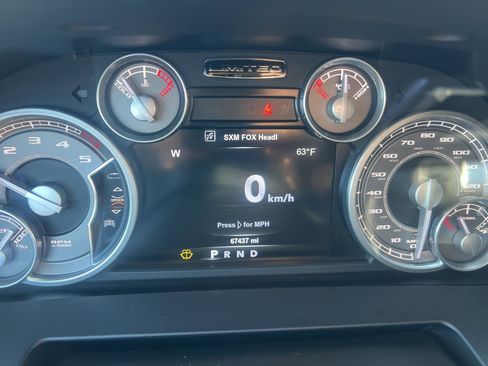 Used 2015 RAM 1500 Limited image 27