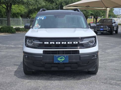 Used 2024 Ford Bronco Sport Outer Banks w/ Tech Package AWD/4WD image 2