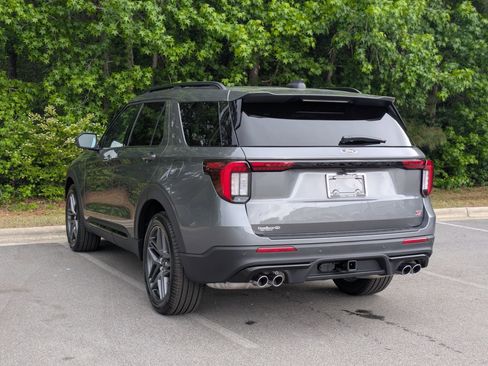 New 2026 Ford Explorer ST AWD/4WD image 5