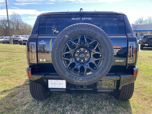 New 2026 GMC Hummer EV SUV image 5