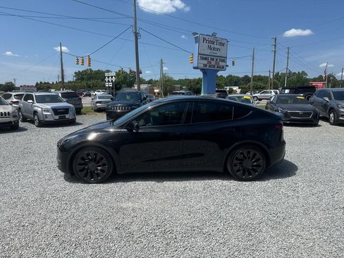 Used 2021 Tesla Model Y Performance AWD/4WD image 2