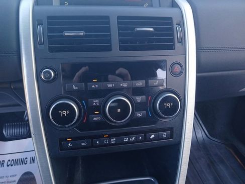 Used 2016 Land Rover Discovery Sport HSE image 22