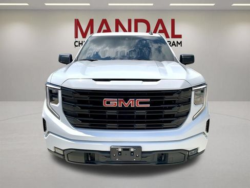 Used 2024 GMC Sierra 1500 Elevation w/ X31 Off-Road Package AWD/4WD image 2