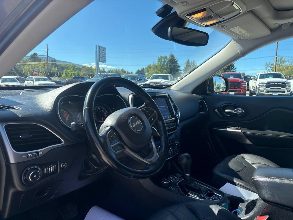 Used 2021 Jeep Cherokee Limited AWD/4WD image 13