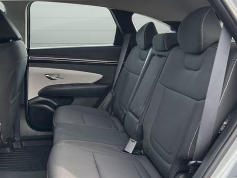 Used 2023 Hyundai Tucson SE image 25
