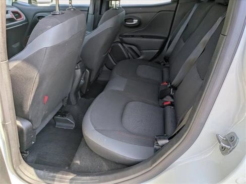 Used 2023 Jeep Renegade Trailhawk image 22