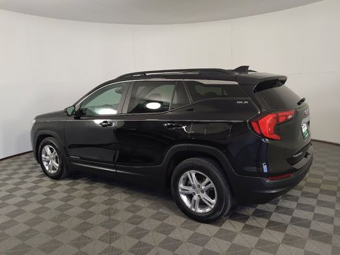 Used 2021 GMC Terrain SLE w/ Driver Convenience Package FWD image 3