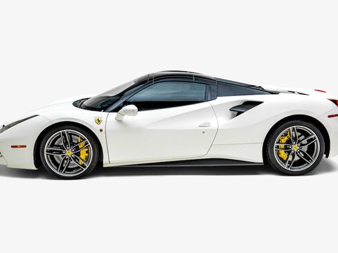 Used 2017 Ferrari 488 Spider RWD image 6