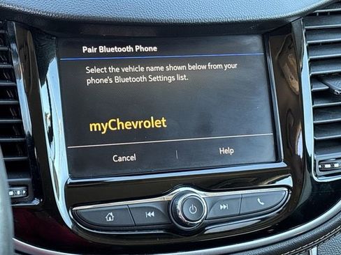 Used 2021 Chevrolet Trax LT w/ Sport Edition image 14