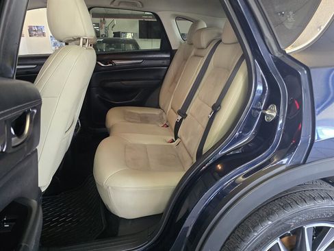 Used 2018 MAZDA CX-5 Touring w/ Preferred Equipment Package FWD image 12