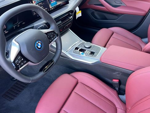 Used 2025 BMW i4 eDrive40 w/ Premium Package RWD image 4