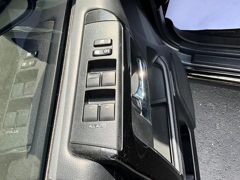 Used 2019 Toyota 4Runner Limited AWD/4WD image 12