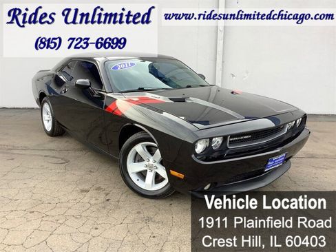 Used 2011 Dodge Challenger R/T w/ Sound Group II image 9